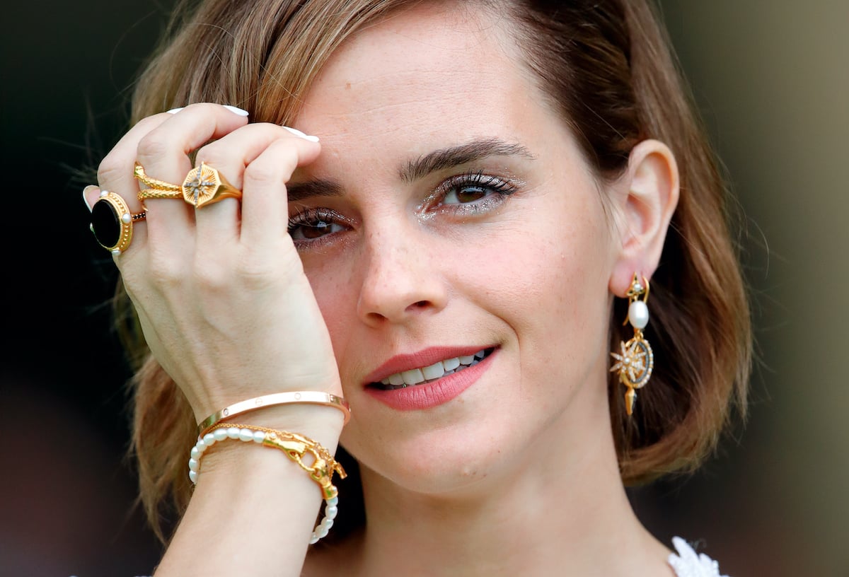 Emma Watson은 그녀가 스토커를 다루는 방법을 설명했습니다.
