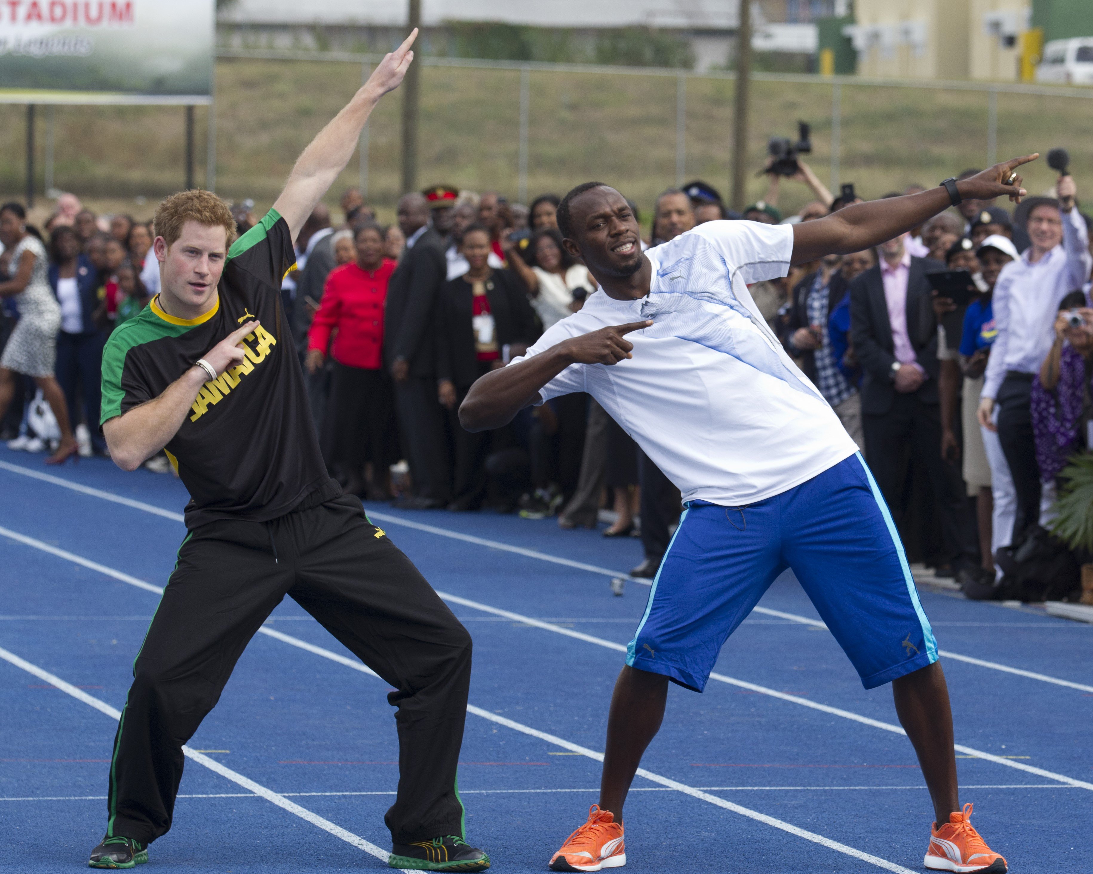 Usain Bolt แสดงความคิดเห็นเกี่ยวกับความสัมพันธ์ของ Prince Harry และ Meghan Markle ว่า 'ขอโทษที่ฉันไม่ได้ไปงานเลี้ยง'