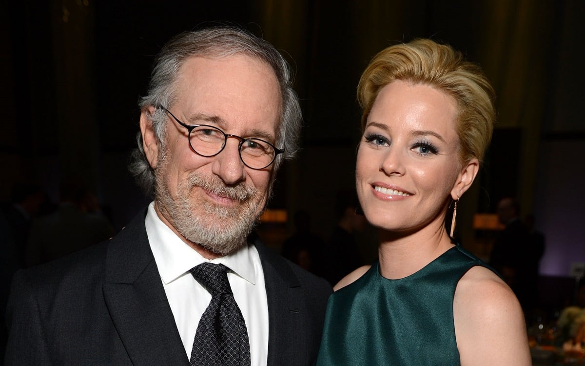 Por que Elizabeth Banks chamou Steven Spielberg - e depois se desculpou