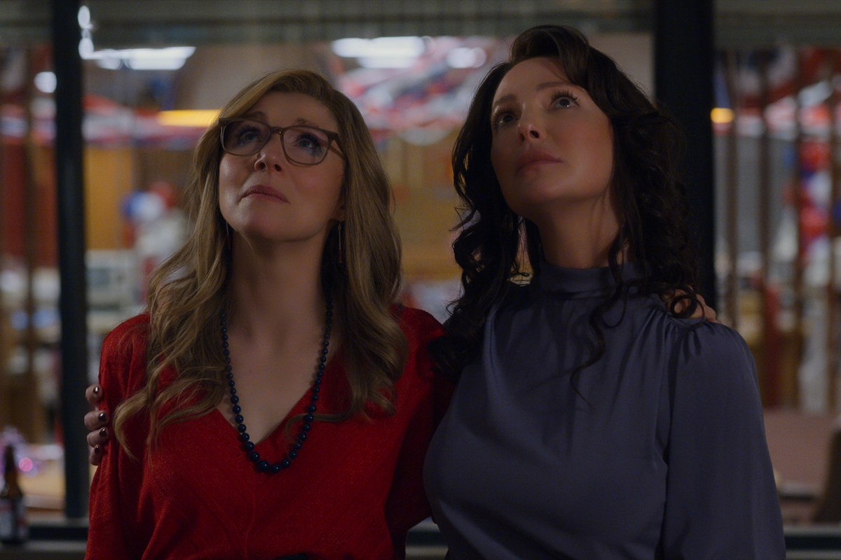 Trailer 'Firefly Lane' Season 2 hứa hẹn nhiều kịch tính hơn cho Tully và Kate