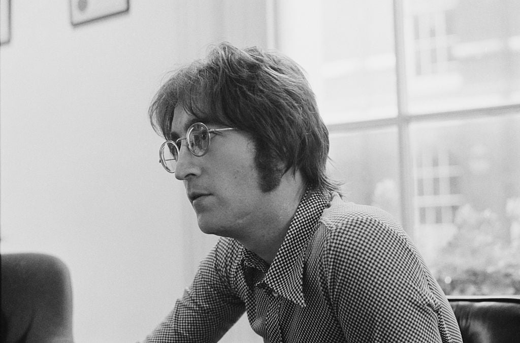 A mãe de John Lennon foi morta por um policial de folga