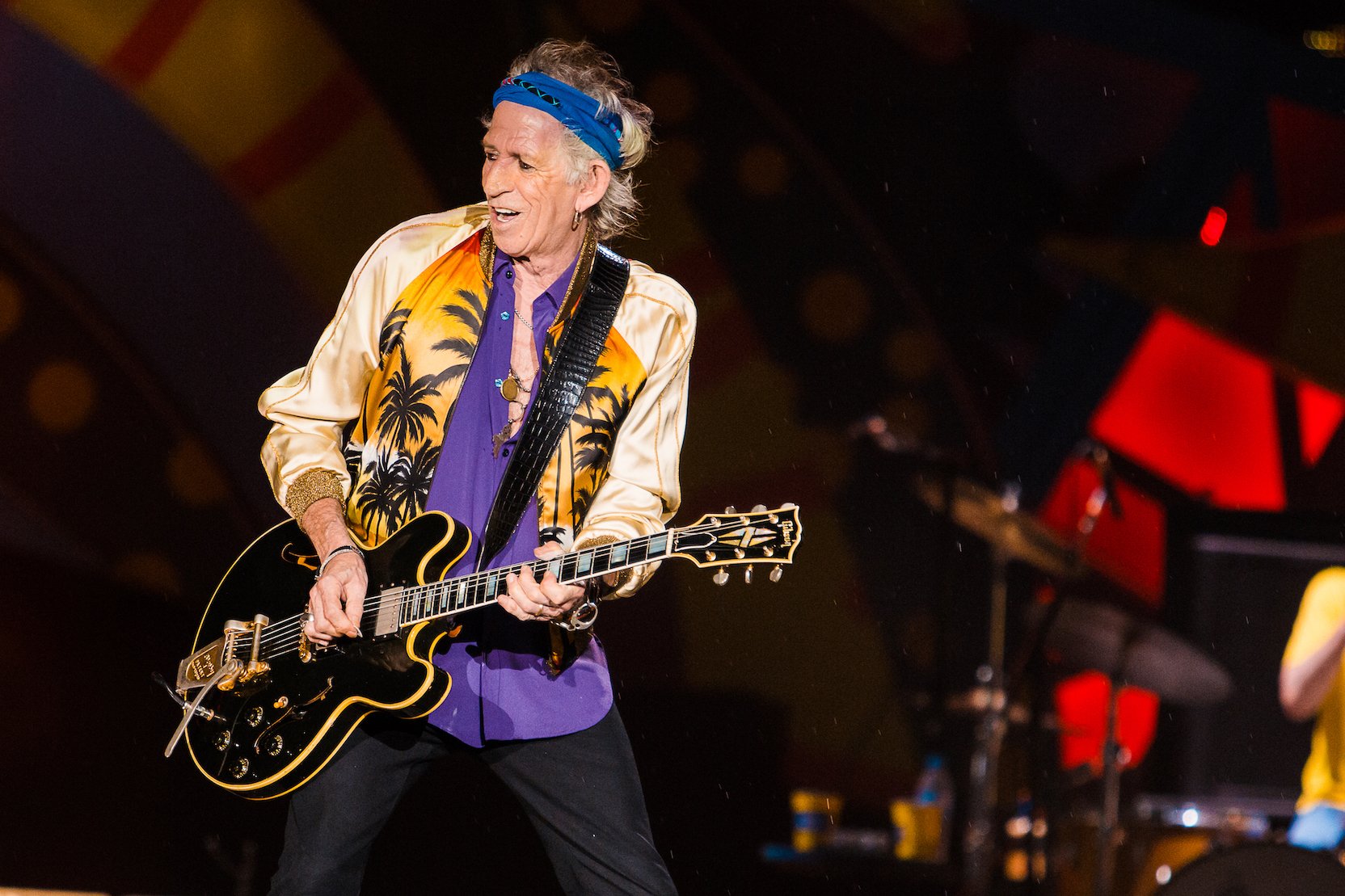 Bài hát Elvis Presley đã truyền cảm hứng cho Keith Richards trở thành một ngôi sao nhạc rock