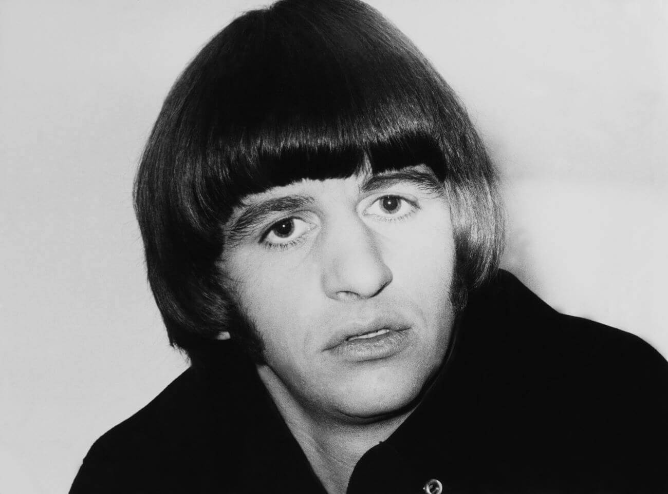 Ringo Starr가 음악이 그를 폭력적인 갱단 생활에서 구한 방법을 공유했습니다.