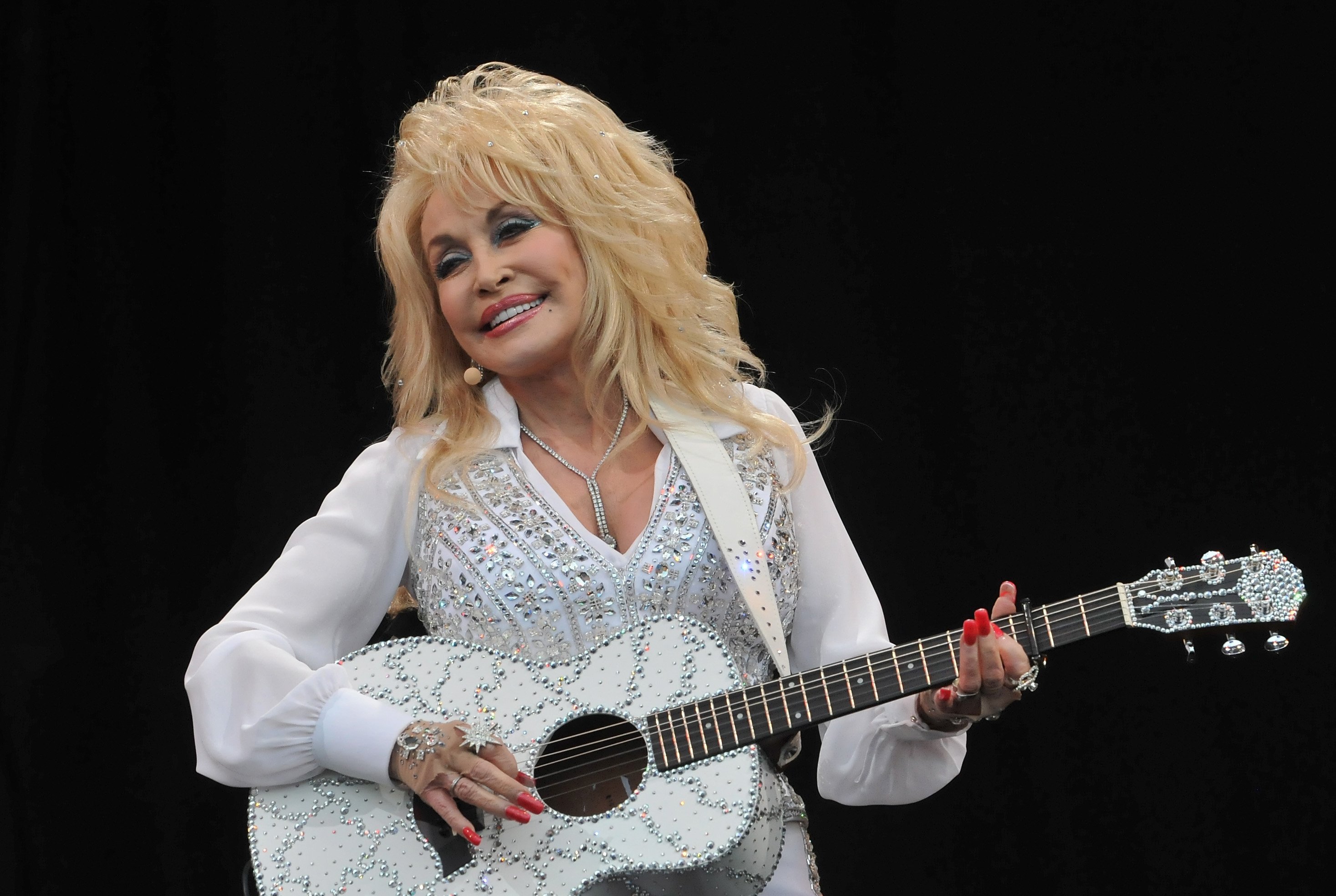 Dolly Parton sagt, dass ihr „Lieblingslied“ dazu dient, Mobbing zu stoppen