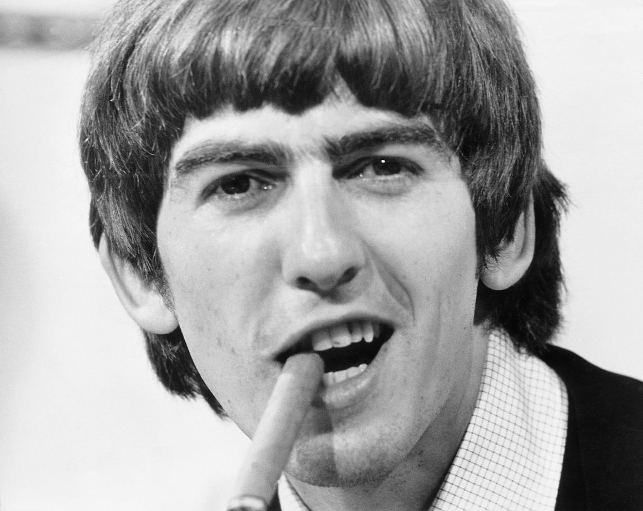 Una mirada al momento de diva de George Harrison cuando se negó a limpiar su propio vómito