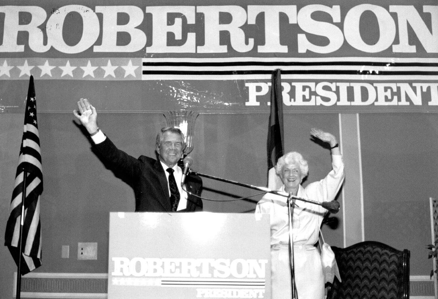 Pat Robertson의 아내 Dede Robertson은 누구였습니까? 자녀는 몇 명입니까?