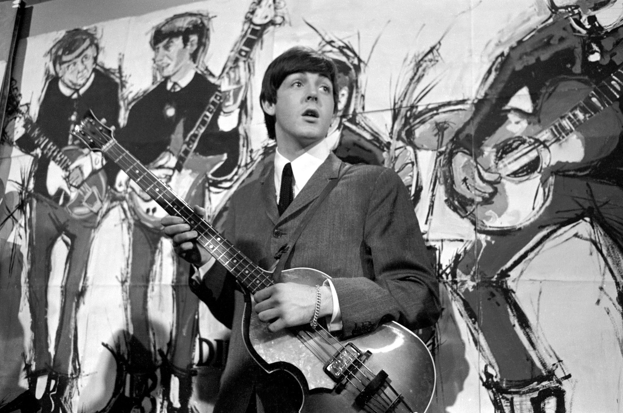폴 매카트니는 발표되지 않은 15분짜리 비틀즈 노래를 이끌었다