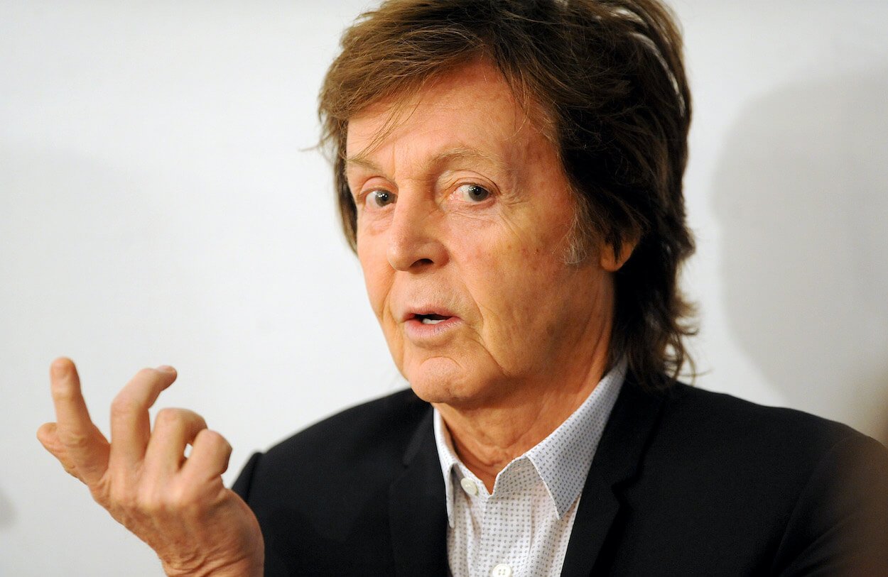 Pourquoi Paul McCartney était «gardé» de dire la vérité sur les Beatles