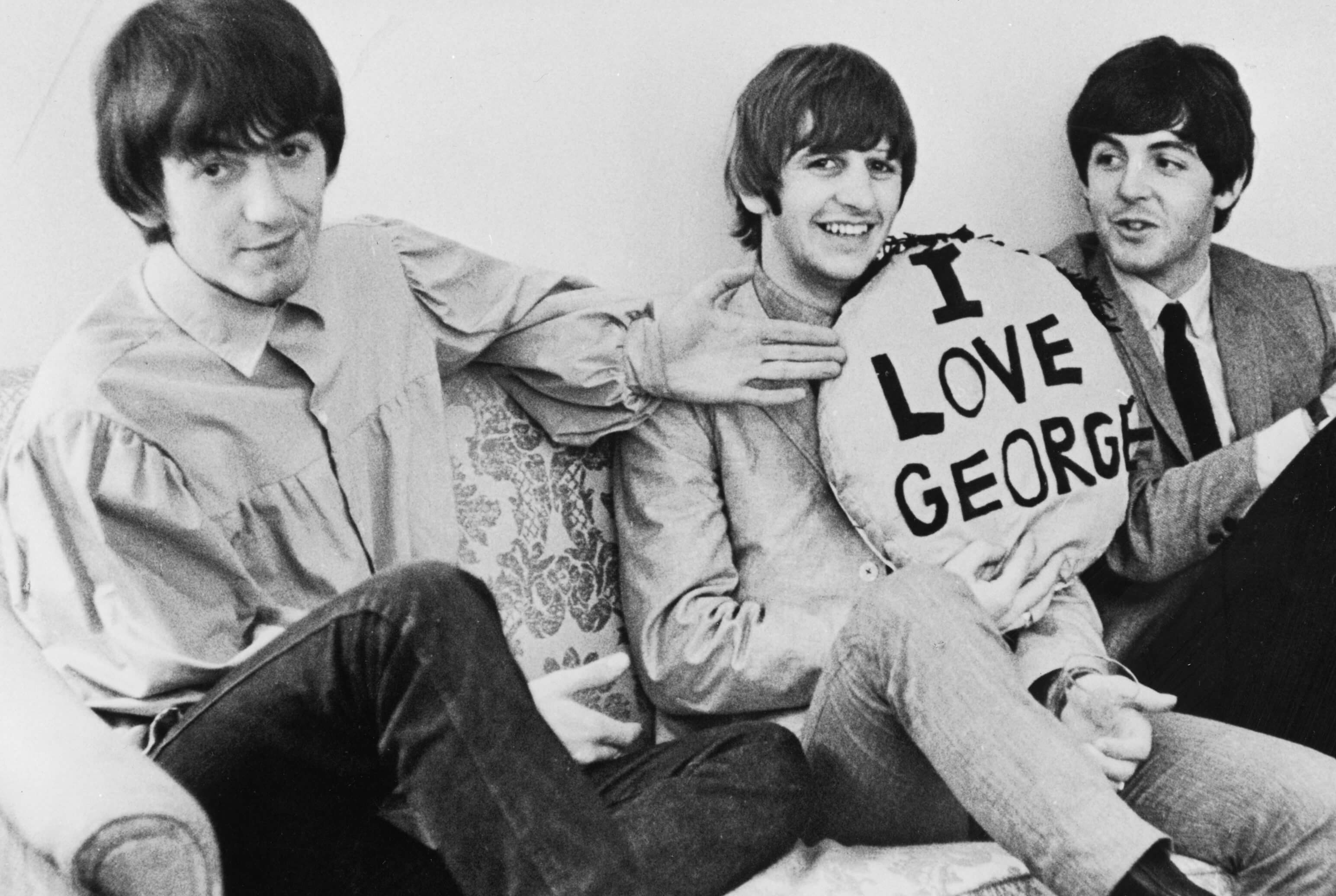 George Harrison zdenerwował się, że jego teksty do piosenki „Hurdy Gurdy Man” Donovana nie zostały użyte