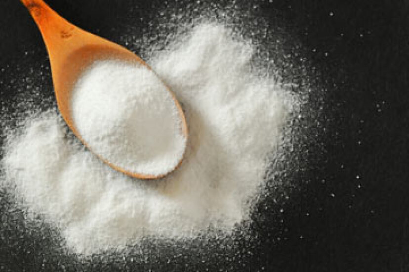 ¿El bicarbonato de sodio blanquea los dientes?
