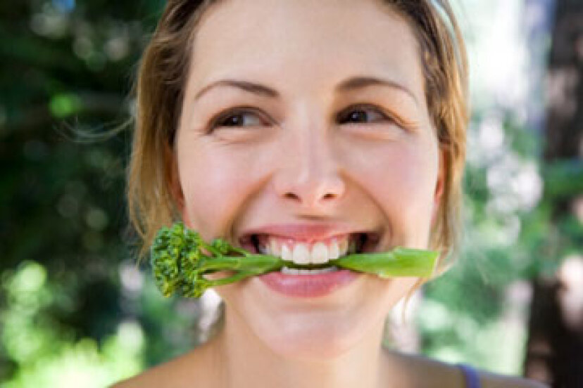 Mastique esto: coma sus verduras para una sonrisa saludable