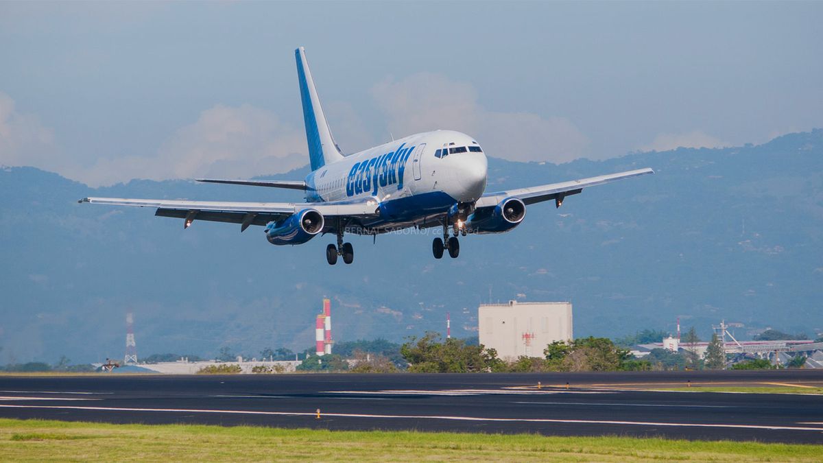 5G có thể khiến máy bay gặp rủi ro. Một kỹ sư điện giải thích như thế nào