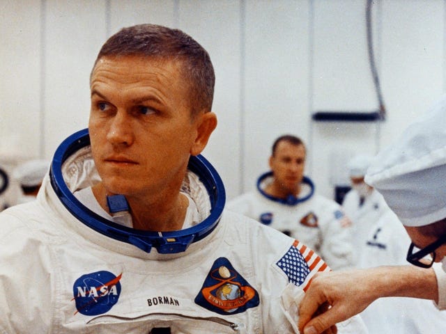 छवियों में: महान नासा अंतरिक्ष यात्री फ्रैंक बोरमैन को याद करते हुए