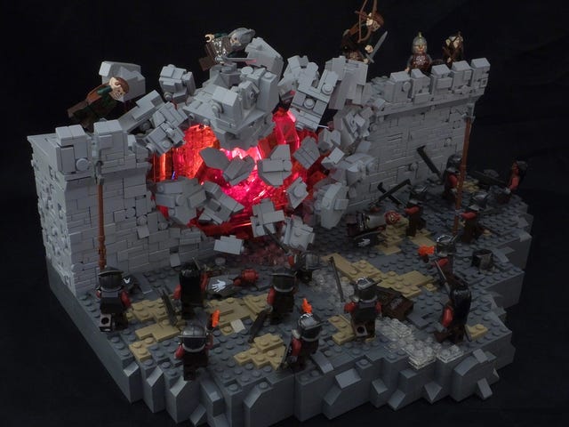 Lego Diorama ที่ยอดเยี่ยมจับ Helms Deep Mid-Explosion