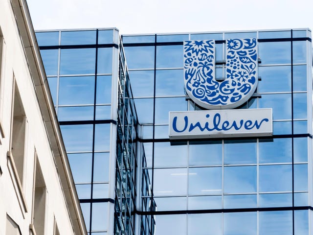 Stoppen Sie die Verwendung dieser zurückgerufenen Unilever-Marken von Trockenshampoos, sagt die FDA