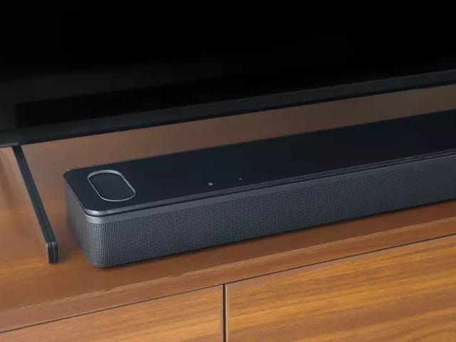 Zdobądź Bose Smart Soundbar 900 w najniższej jak dotąd cenie