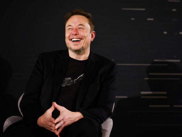 대런 아로노프스키(Darren Aronofsky)가 A24의 Elon Musk 전기 영화를 감독하는 그의 재능을 증명할 것입니다