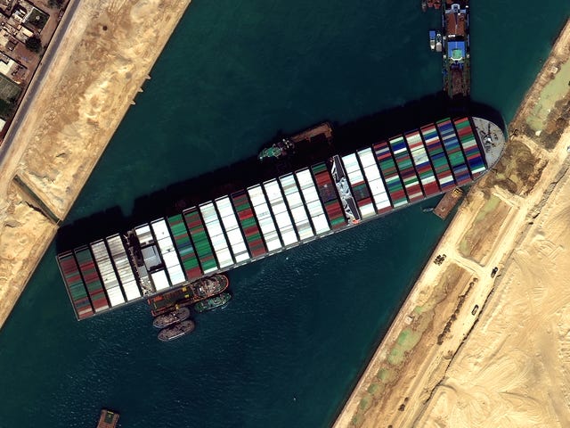 Bagaimana Pengiriman Internasional Bekerja Dan Bagaimana Kapal Terusan Suez Mengacaukannya Sepenuhnya