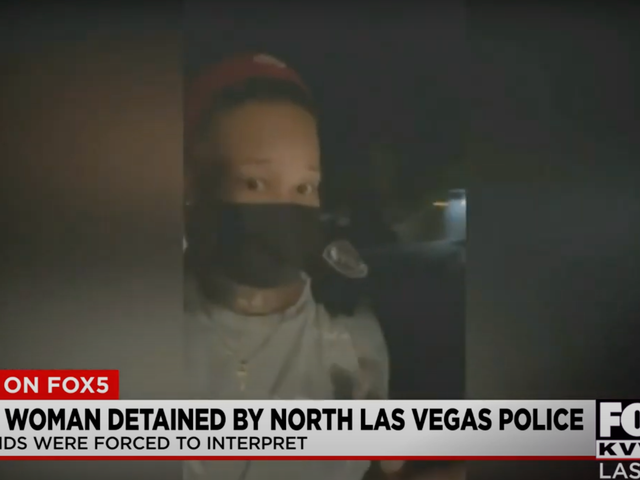 Policja z Las Vegas zakuta w kajdanki głuchą kobietę i zmusiła jej dzieci do tłumaczenia ustnego dla gliniarzy