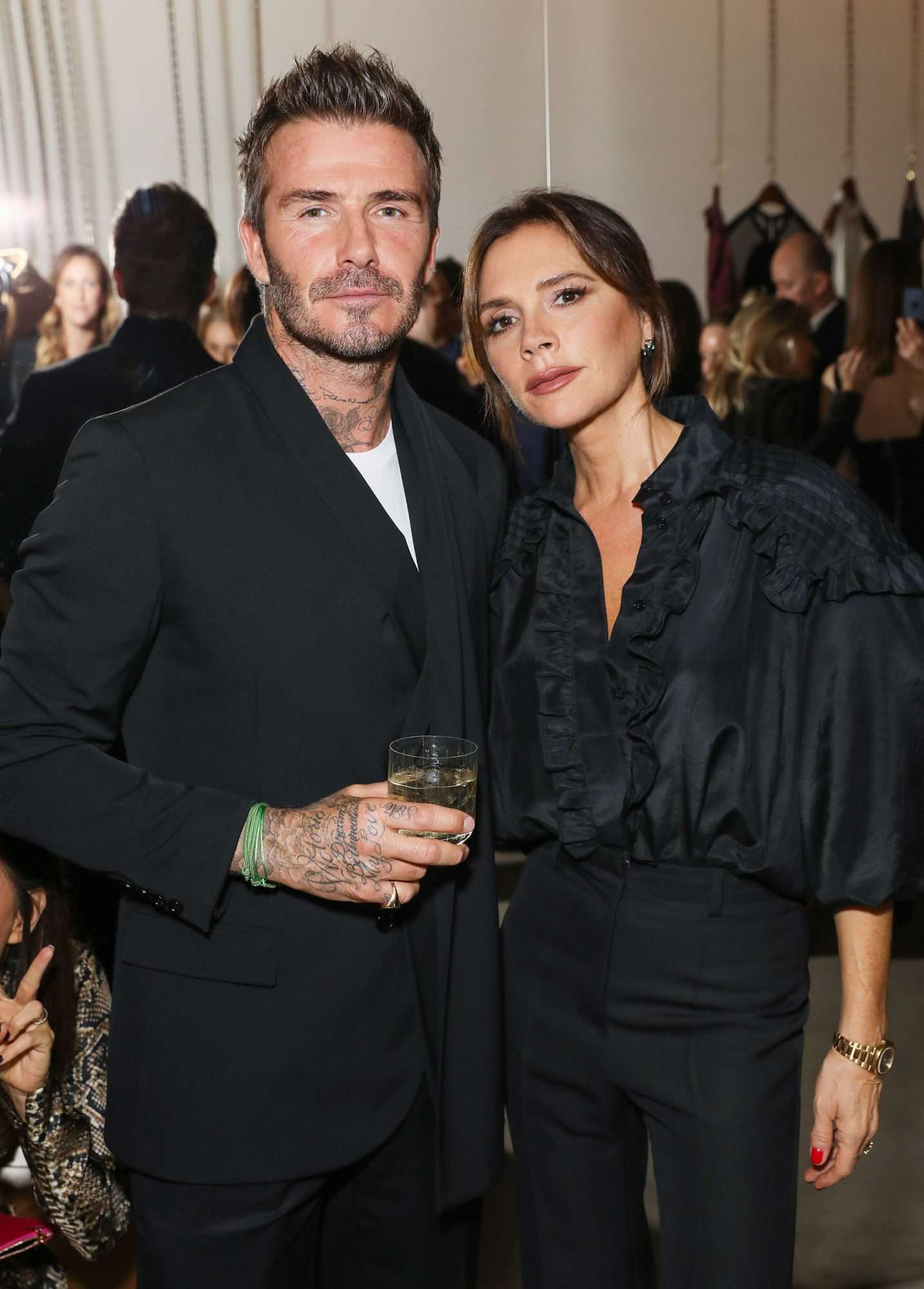 Victoria Beckham se inspiró en el 'look muy elaborado' de su esposo David para su nueva colección