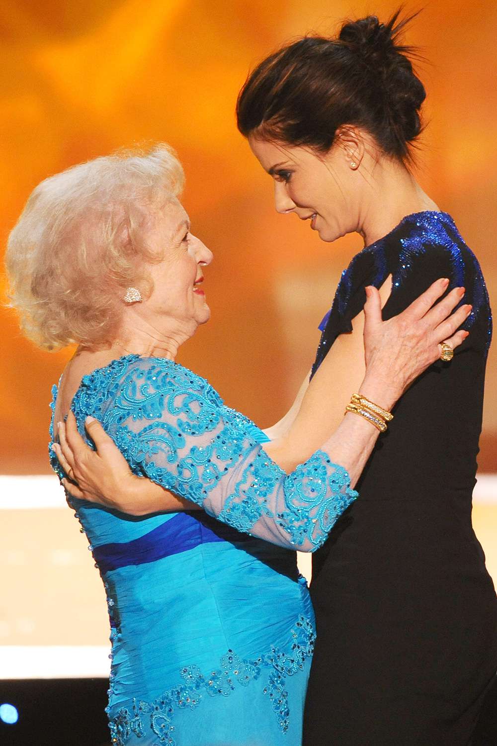 Betty White remporte Big, George Clooney Poppin 'Bouteilles et plus de photos des Screen Actors Guild Awards 2010