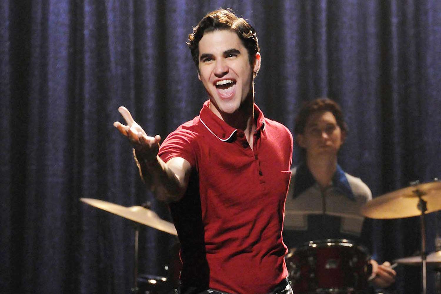 Darren Criss revela o que ele acha que foi a 'pior' capa de Glee: 'It Was So Absurd'