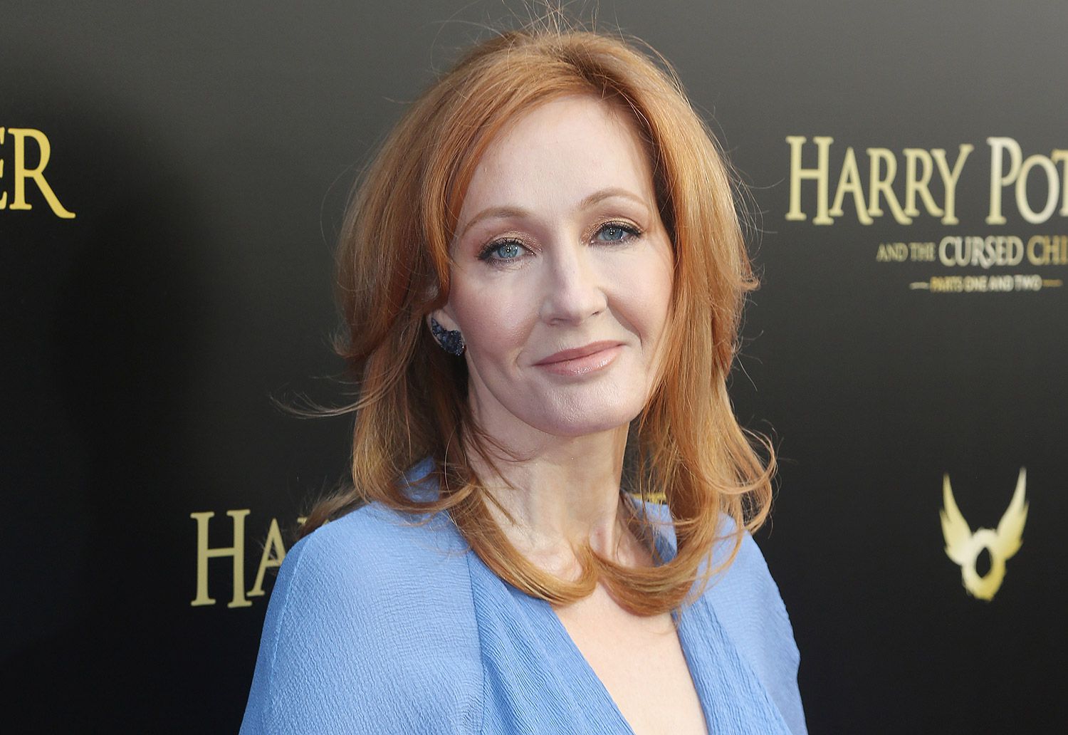 JK Rowling dit que son nouveau livre sur une célébrité considérée comme transphobe n'était pas basé sur ce qui "m'est arrivé"